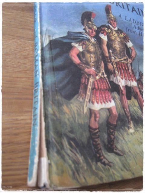 画像: 絵本Lady Bird：LITTLE BIG HORN / JULIUS CAESAR and ROMAN BRITAIN　2冊セット