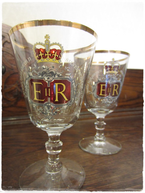 画像1: 1952-1977 エリザベス女王シルバージュビリーのペアグラス