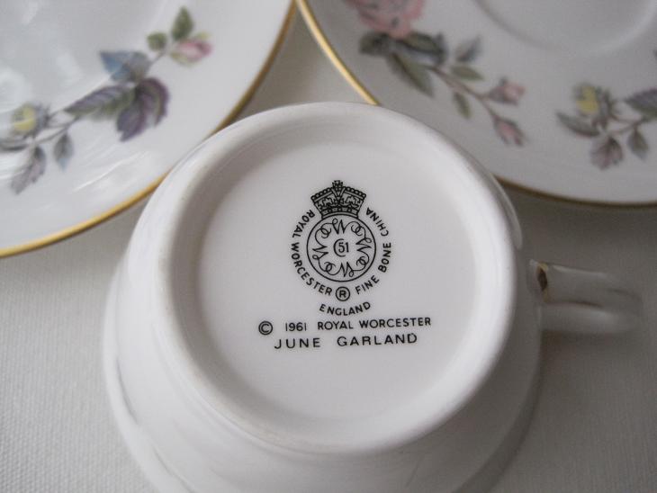 画像: イギリスアンティーク*ROYAL WORCESTER/ティーカップ・トリオ（JUNE)