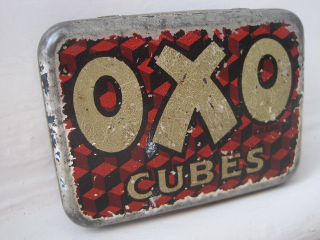 画像: イギリスアンティーク*OXO・CUBESスモール缶 （ピン付き）